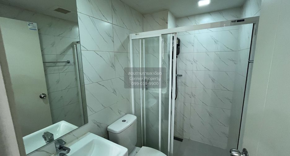 For rent 2 bedrooms condo in Wang Thonglang, Bangkok