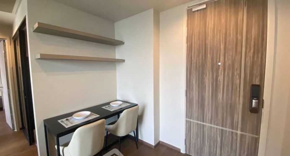 For sale 1 bed condo in Khlong Toei, Bangkok