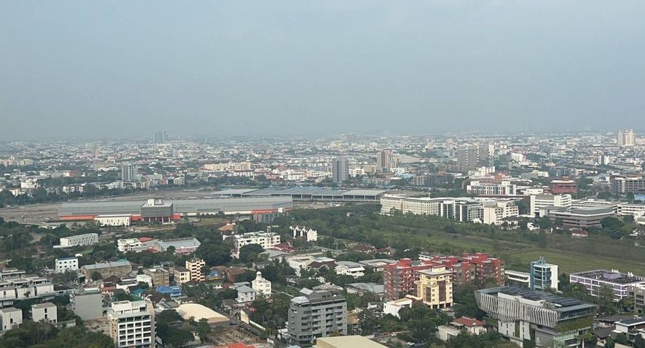 For sale 1 bed condo in Khan Na Yao, Bangkok