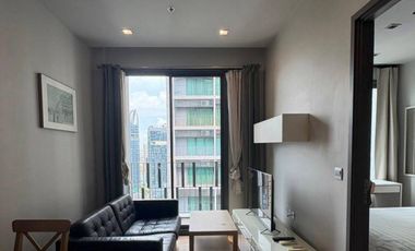 For sale 1 bed condo in Khlong Toei, Bangkok
