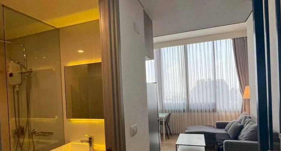 For sale 1 bed condo in Phra Khanong, Bangkok
