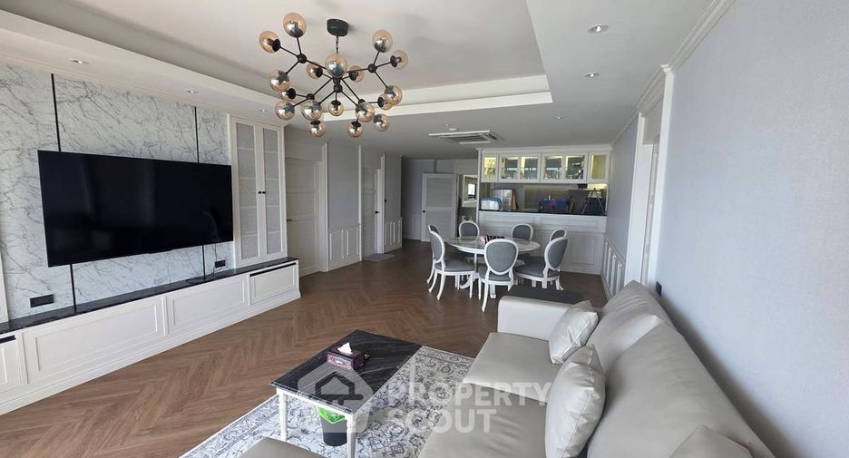 For rent 3 bedrooms condo in Bang Lamung, Chonburi