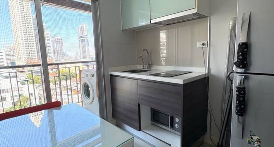For rent 1 bed condo in Sathon, Bangkok