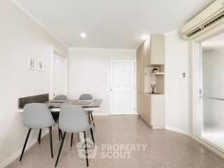 For rent 2 bedrooms condo in Yan Nawa, Bangkok