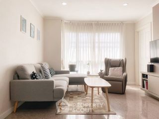 For rent 2 bedrooms condo in Yan Nawa, Bangkok