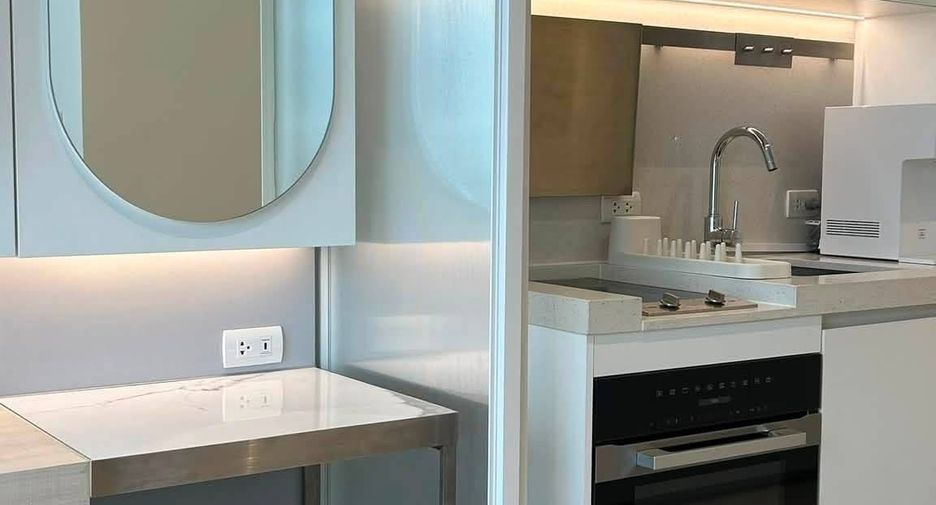 For rent 1 bed condo in Watthana, Bangkok