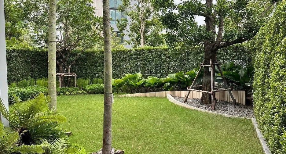Casa en alquiler de 4 habitaciones en Saphan Sung, Bangkok