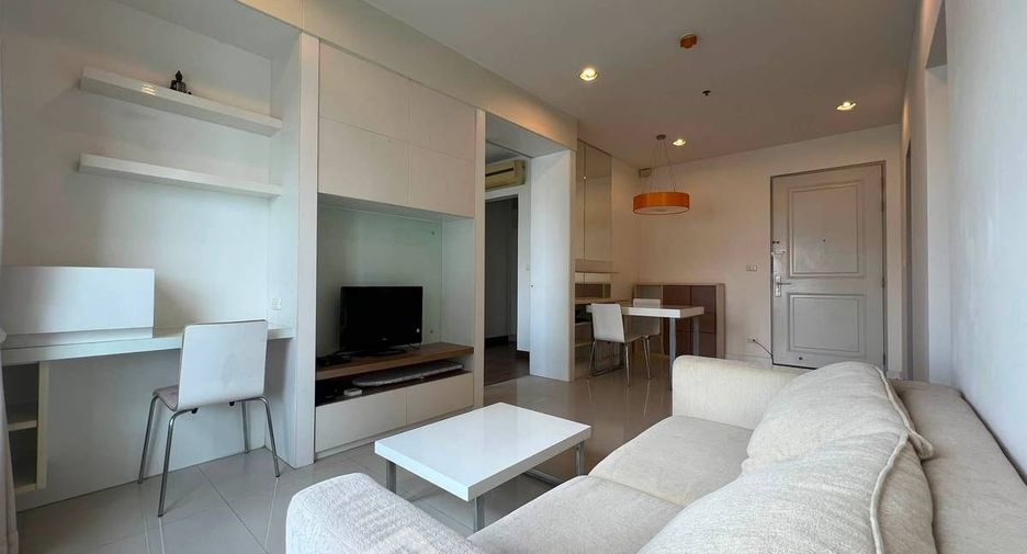 For rent 1 bed condo in Sathon, Bangkok