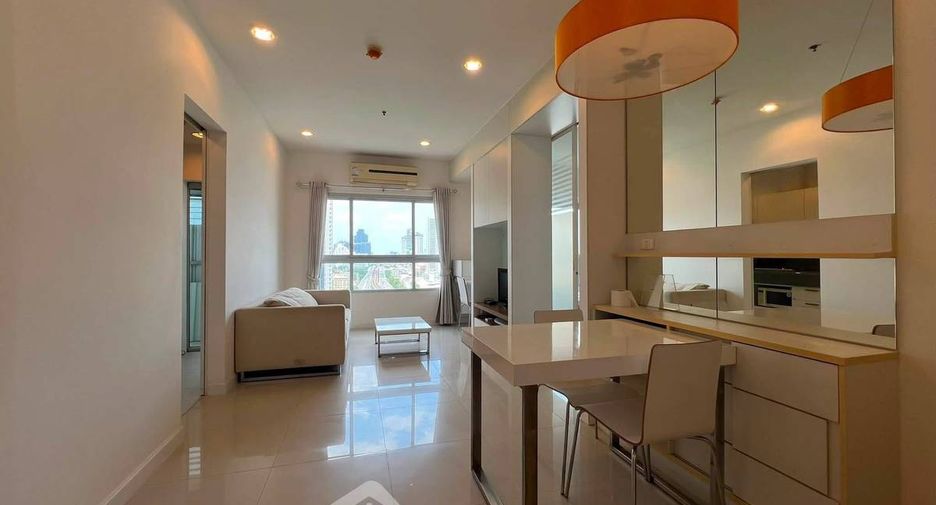 For rent 1 bed condo in Sathon, Bangkok
