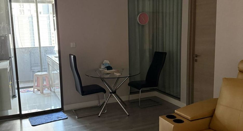 For rent 1 bed condo in Bang Rak, Bangkok
