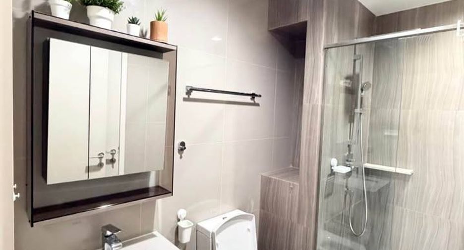 Wohnung zur Miete mit 2 Zimmer in Phaya Thai, Bangkok