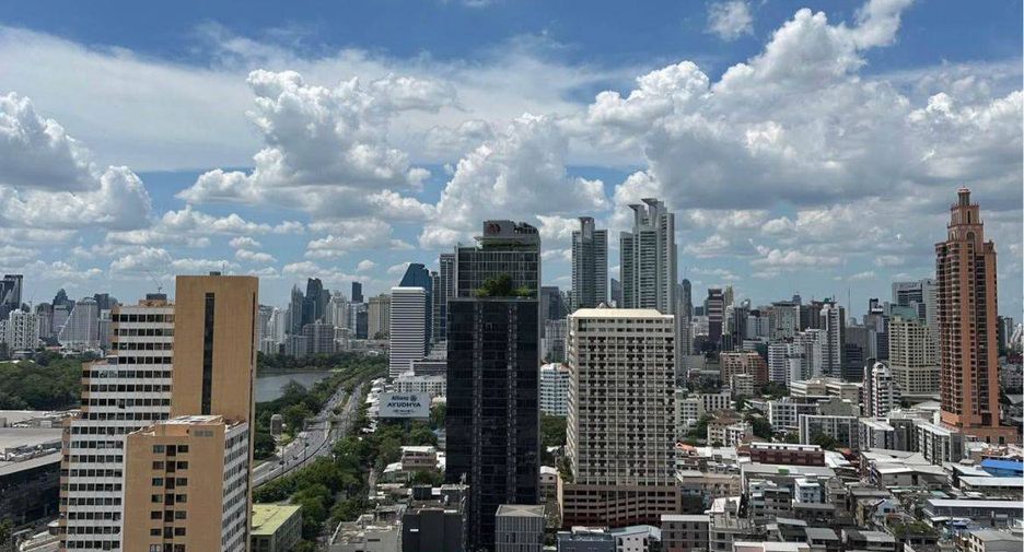 For rent 1 bed condo in Khlong Toei, Bangkok