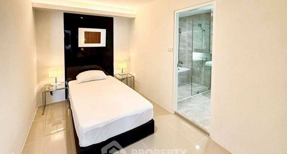 Condo en alquiler de 4 habitaciones en Khlong Toei, Bangkok