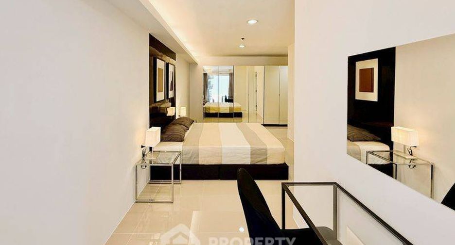 Condo en alquiler de 4 habitaciones en Khlong Toei, Bangkok