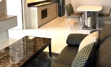 Wohnung zur Miete mit 2 Zimmer in Pathum Wan, Bangkok