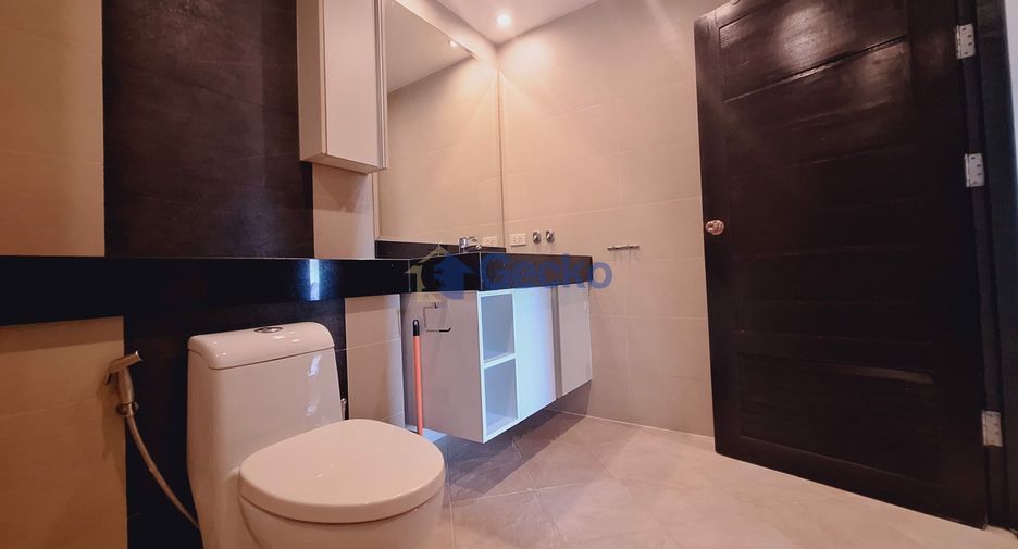 For rent 2 bedrooms condo in Bang Lamung, Chonburi
