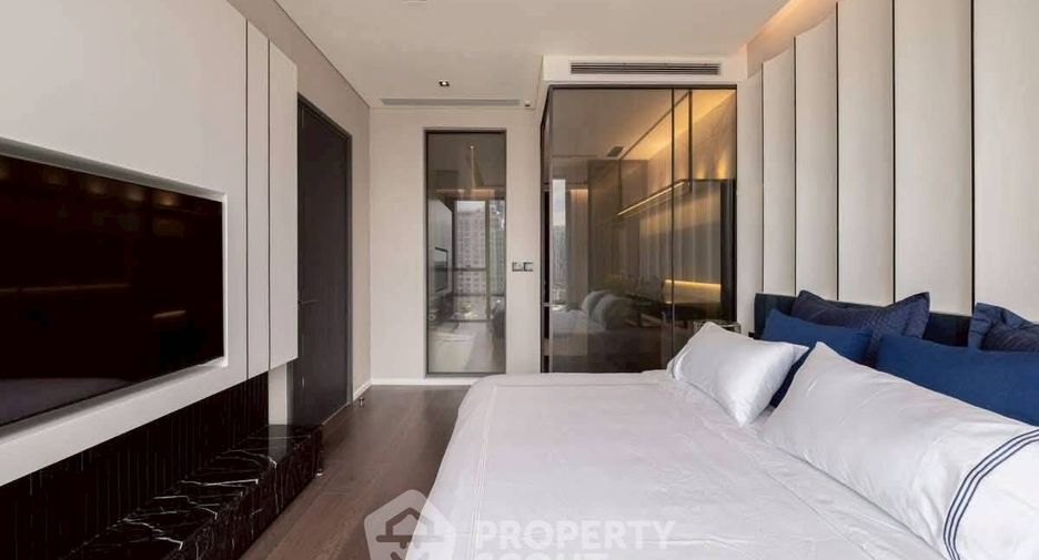 For rent 2 bedrooms condo in Watthana, Bangkok
