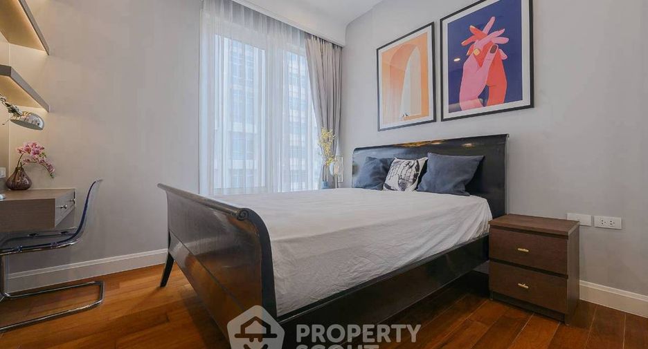 For rent 2 bedrooms condo in Pathum Wan, Bangkok