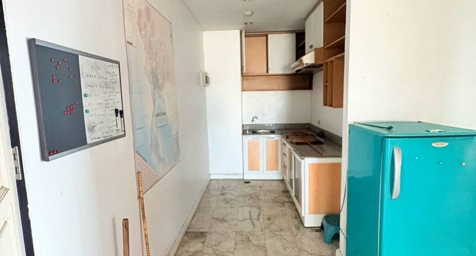 For rent 2 bedrooms condo in Bang Na, Bangkok