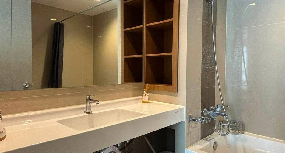 For rent 1 bed condo in Phra Khanong, Bangkok