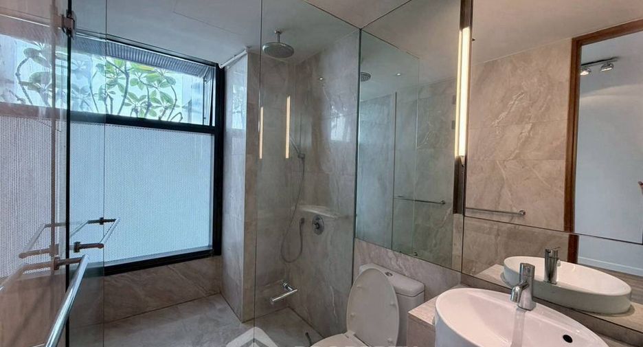 Condo en alquiler de 2 habitaciones en Sathon, Bangkok