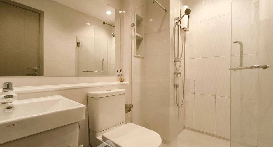 For rent 1 bed condo in Huai Khwang, Bangkok
