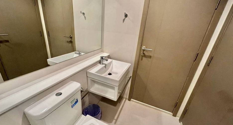 For rent 1 bed condo in Huai Khwang, Bangkok