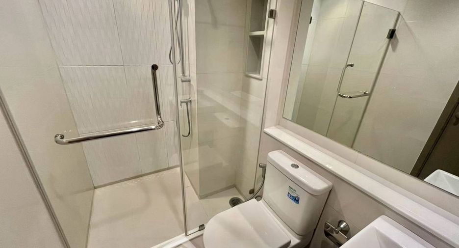 For rent 1 bed condo in Huai Khwang, Bangkok