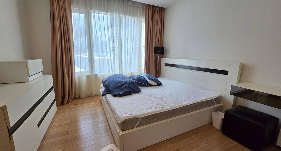 Condo en alquiler de 1 habitaciones en Khlong Toei, Bangkok