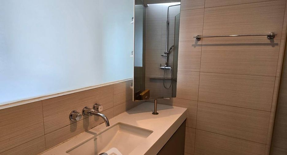 Condo en alquiler de 1 habitaciones en Khlong Toei, Bangkok