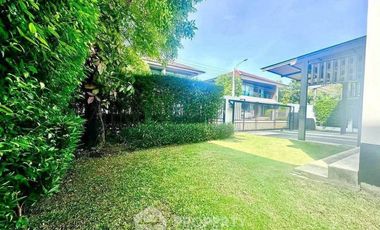 For rent 4 bedrooms house in Bang Kapi, Bangkok