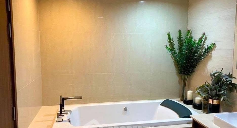 For rent 2 bedrooms condo in Sathon, Bangkok