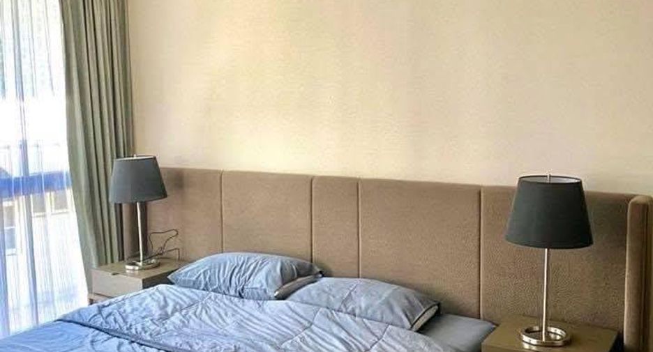 For rent 2 bedrooms condo in Sathon, Bangkok