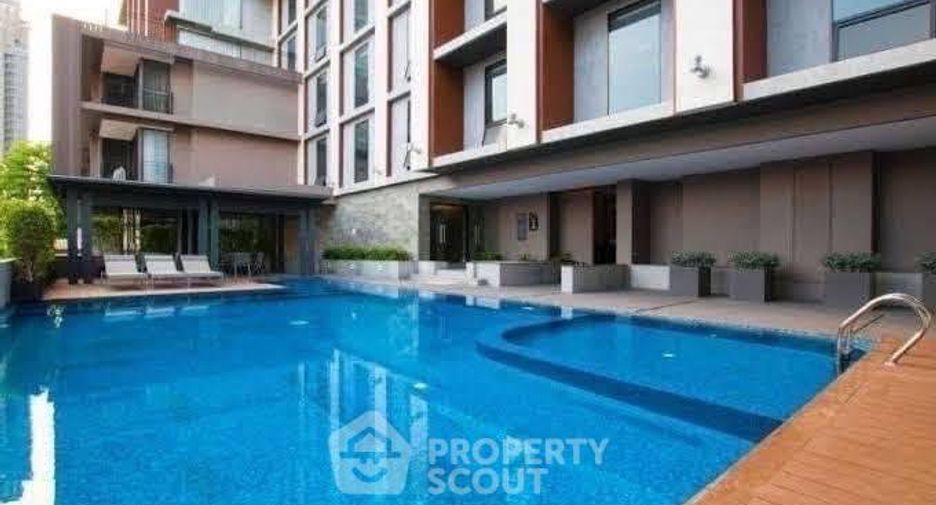 For rent 2 bedrooms condo in Sathon, Bangkok