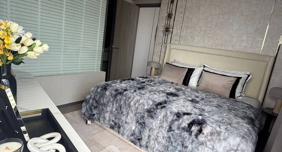 Condo en alquiler de 3 habitaciones en Khlong Toei, Bangkok