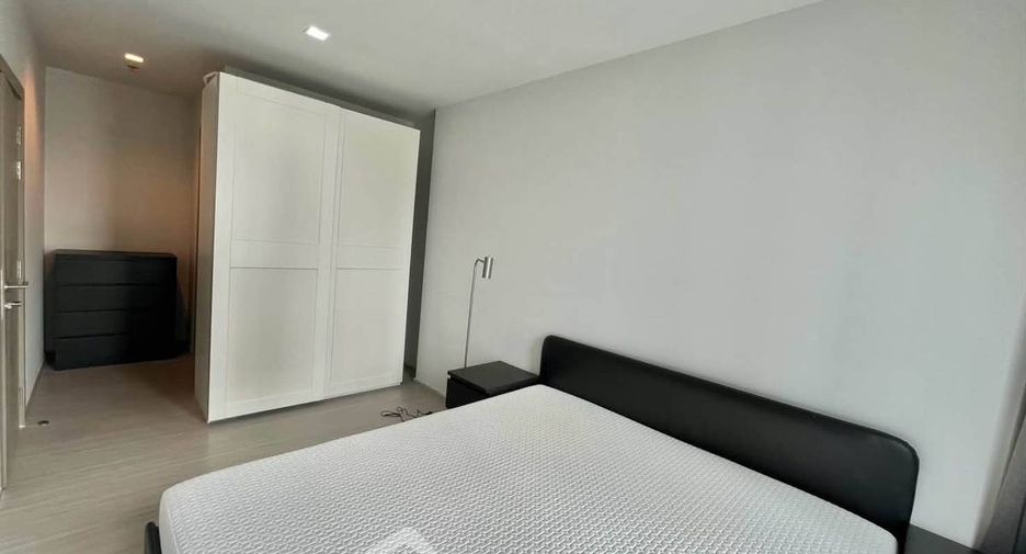 À louer 2 chambres condo à Huai Khwang, Bangkok