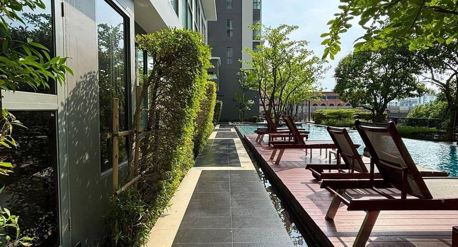 Condo en alquiler de 1 habitaciones en Phra Khanong, Bangkok