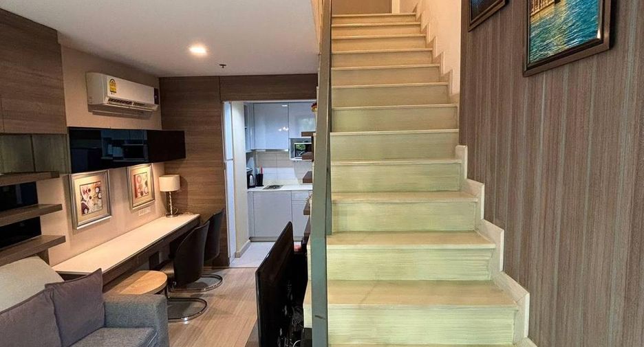 Condo en alquiler de 1 habitaciones en Phra Khanong, Bangkok