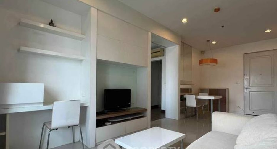 For rent 1 bed condo in Sathon, Bangkok