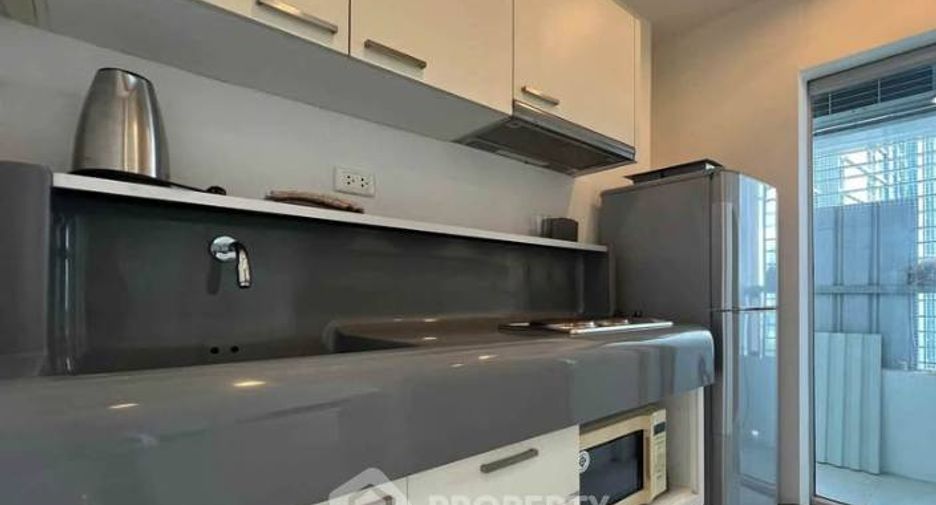 For rent 1 bed condo in Sathon, Bangkok