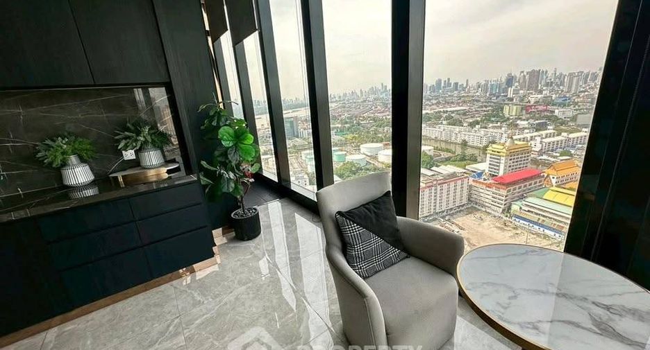 Condo en alquiler de 2 habitaciones en Khlong Toei, Bangkok