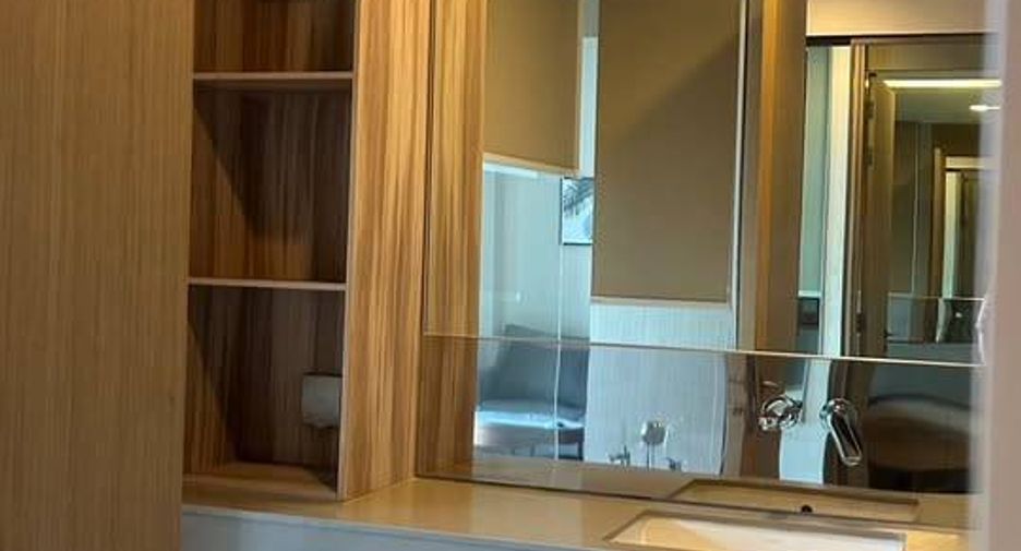 For rent 1 bed condo in Watthana, Bangkok