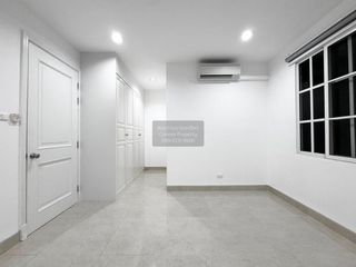 For sale 3 bedrooms townhouse in Bueng Kum, Bangkok