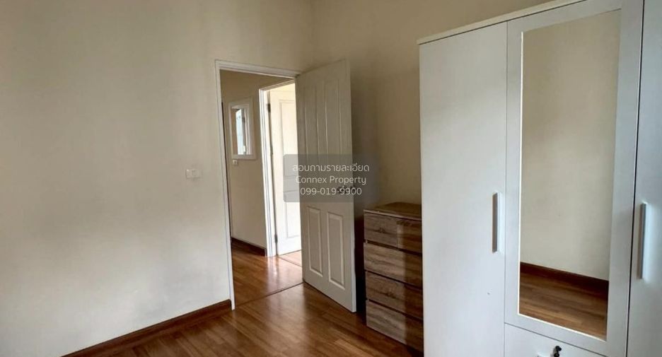 For sale 4 bedrooms townhouse in Sai Mai, Bangkok