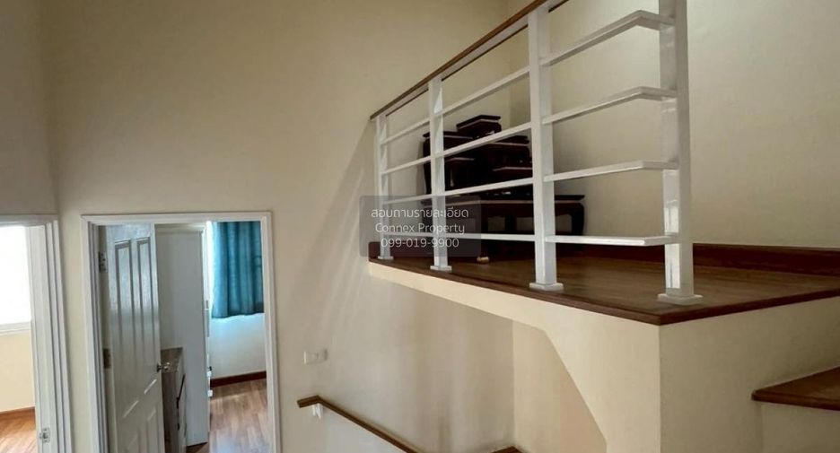For sale 4 bedrooms townhouse in Sai Mai, Bangkok