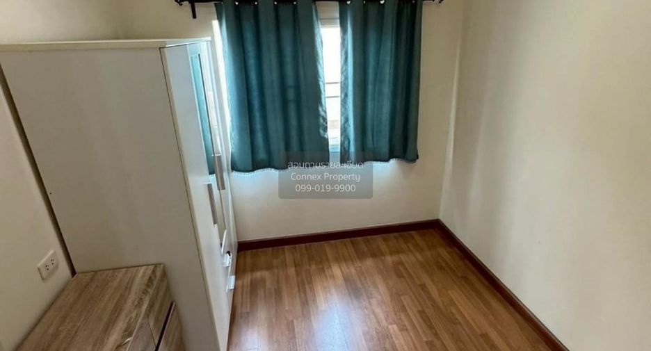 For sale 4 bedrooms townhouse in Sai Mai, Bangkok
