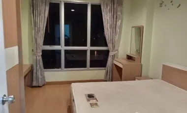 Condo en alquiler de 1 habitaciones en Huai Khwang, Bangkok