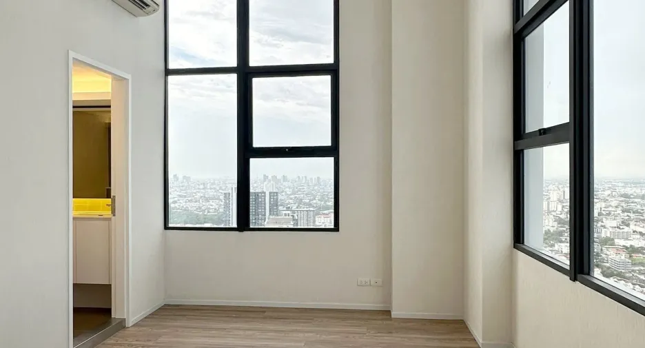 Condo en venta de 2 habitaciones en Khlong Toei, Bangkok