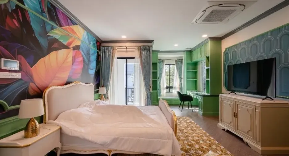 For sale and for rent 4 bedrooms townhouse in Saphan Sung, Bangkok
