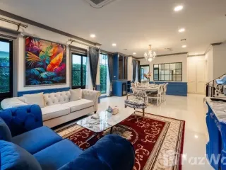 For sale and for rent 4 bedrooms townhouse in Saphan Sung, Bangkok